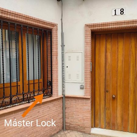 Descubrehome Postigo Inner Patio Севілья Екстер'єр фото